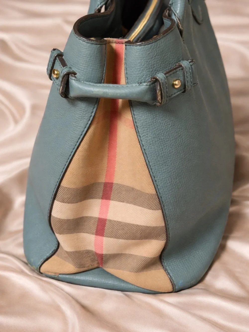 Burberry Medium Banner Tote House Check